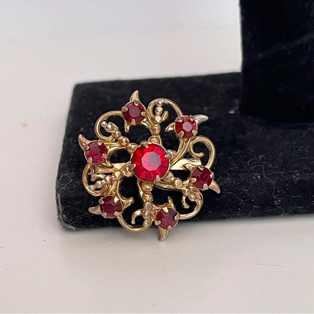 Vintage 40's CORO Red Rhinestone Holiday Christmas Abstract Regency Pin / Brooch